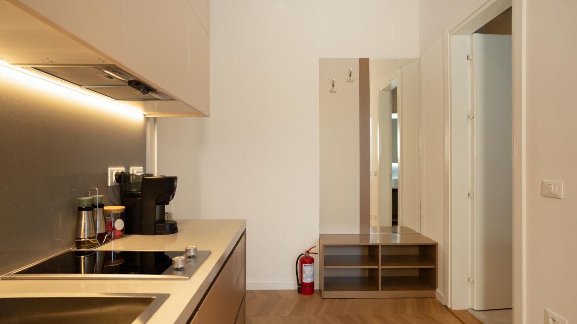 Albani'S Apartment Тирана Экстерьер фото