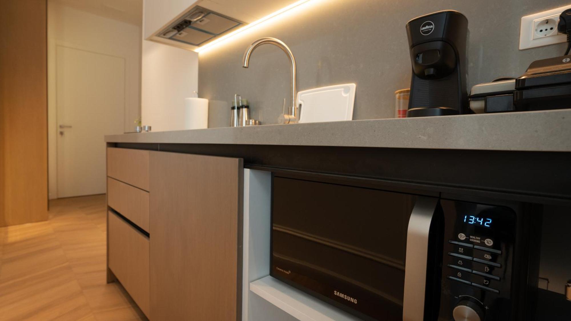 Albani'S Apartment Тирана Экстерьер фото