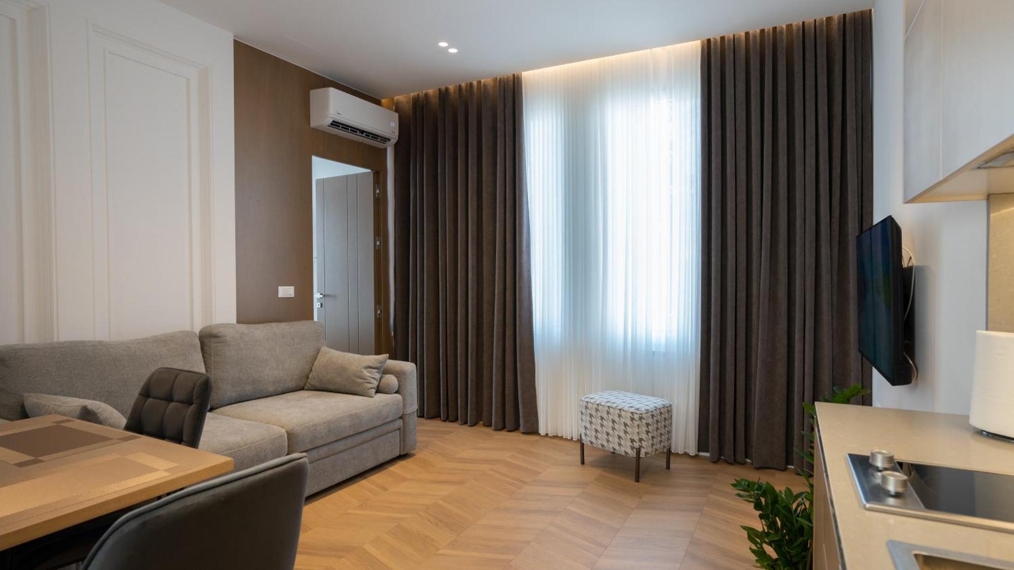 Albani'S Apartment Тирана Экстерьер фото